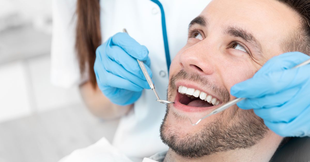 Contenzione dentale: perché è fondamentale dopo l’ortodonzia?